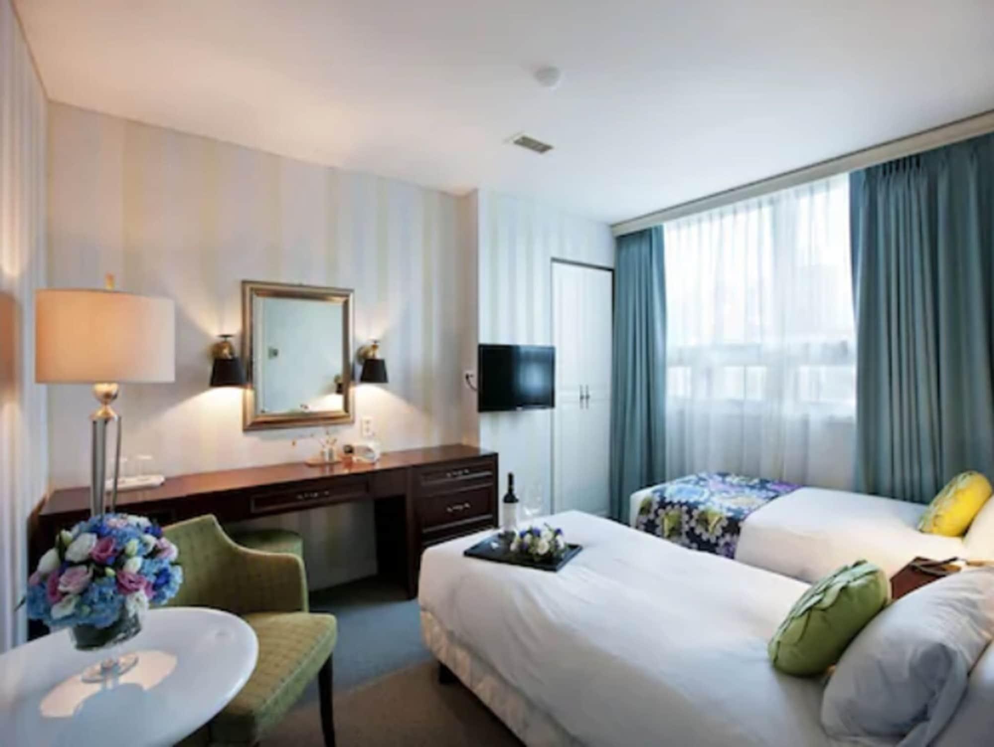 Central Tourist Hotel Сеул Экстерьер фото